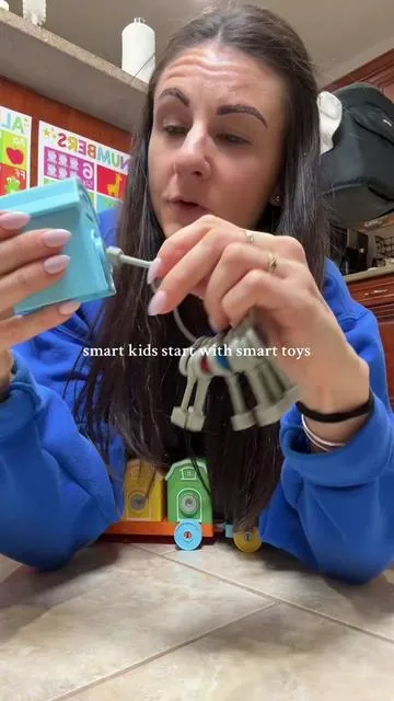 This train set does all the learning #educationaltoy #toddlertoys #toddlergiftideas #smartkids #toddlermom 