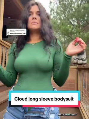 Replying to @girlwithsunglassesss this long sleeve bodysuit is the cloud version and so extremely soft! True to size 130 5’8 s. #longsleeve #longsleevebodysuit #bodysuit #longsleeveshirt #OOTD @PUMIEY 