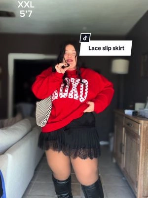 Perfect addition to any fit! 🖤 @Chicovar Boutiques @ChicovarFashion #fallfashion #plussizefashion #laceskirt #skirtoutfits #OOTD 