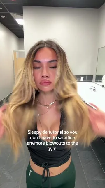 Sleepy tie tutorial #sleepytie #protectivehairstyles #gymhairhack #blowoutpreservation #sleepytietutorial 