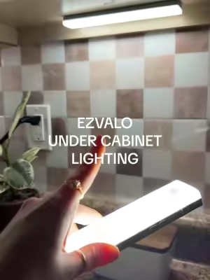 I could have lighting wired in, but why would I do that when these are so easy and affordable 🤩 #undercabinetlights #undercabinetlighting #ezvalo #ezvaloundercabinetlighting #affordablekitchenupgrade 
