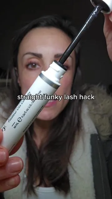 This is such an underrated finishing step if you care about keeping your lashes lifted. The Ordinary Lash Curl Finisher helps set and hold the curl after using a lash curler or mascara, giving lashes a more lifted, defined look without stiffness or flaking. It layers easily, feels lightweight, and works well on natural lashes or over mascara to help maintain that curled shape throughout the day. Simple, affordable, and very on-brand for a clean, no-nonsense lash routine. #lashcurl #theordinary  #naturallashes #diylashes #beauty @The Ordinary 
