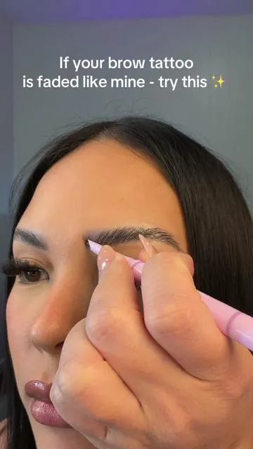 @SUREZIA The design of this eyebrow pencil is a game changer! #eyebrows #eyebrowtutorial #eyebrowsonfleek #surezia #eyebrowpencil