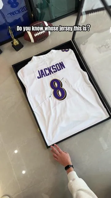 A reliable choice for long-term collection protection#jersey #frame #nfl #collection #jerseyframe #TikTokShopHolidayHaul 
