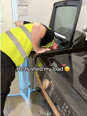 Now my load smells brand new! #washer #washmachine #laundry #cleaninghack #tiktokshopcreatorpicks 