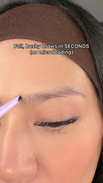 Easy natural thick eyebrows tutorial for beginners🙌🏻 Best brow pencil+FREE SHIPPING✨ #eyebrowtutorial #tiktokshopcreatorpicks #eyebrowpencil #browstutorial #beautyhacks @SUREZIA 