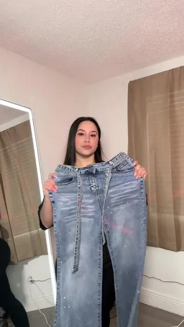 Enamorada de mi nuevo Jeans/pantalon, este jeans de la tienda @chicme está hermoso 🤩 la tela es súper buena y elástica así que ordena tu talla #tiktokshop #jeans #jeansforwomen #pantalonesdemezclilla #chicmeofficial 
