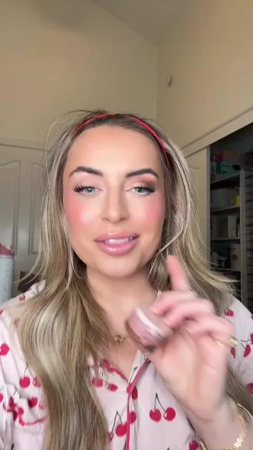 I think I have every color at this point- plus it's cheaper in the duo!! #eyeshadowtutorial #eyeshadowpalette #makeuphacks #makeupturorial #fyp 
