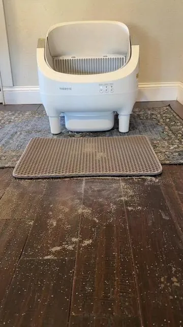 Litter step + air purifier  Catches litter and reduces odors.  Such a needed product! Cat moms we all needed this.  #catsoftiktok #petroutine #cleanhome #catmomlife #homefinds 