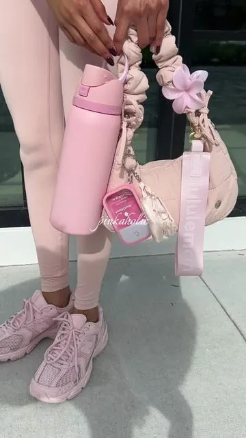 Solidcore essentials 🎀 #girlythings #pink #justagirl #aesthetic #pinkaesthetic 