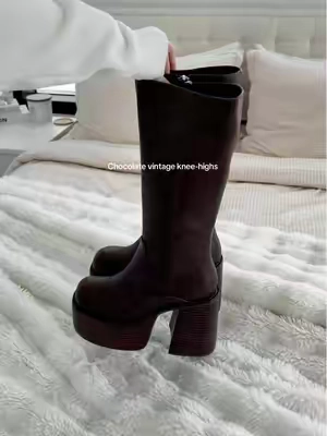 #kneehighboots #dollskill #chocolateboots #platformshoes #TikTokShopCreatorPicks 