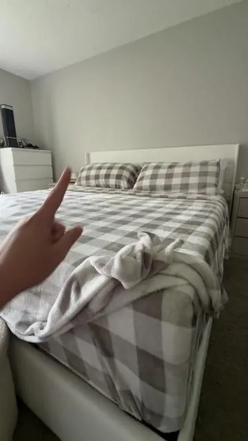 7594360568757177613
