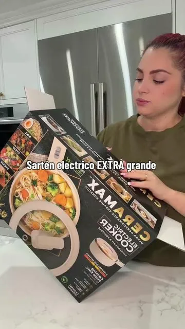 Encontre un sarten electrico mas grande que calienta al momento y puedes cosinar de todo #electricpan#skilletpan#tiktokshopcreatorpicks#kitchenfinds#cooker 