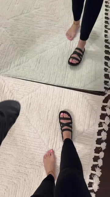 #crocs 🖤