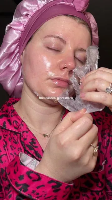 —this is THE facemask of 2026. The glow, skin texture and firmness is incredible after one use! @COSRX US #cosrx#glassskin#facemask#skincare#glassskinroutine 