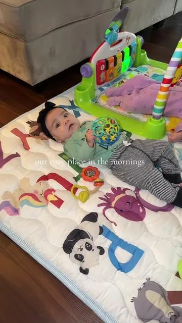 Our favorite place to be 🧸 play time is so soft and cozy here   #tiktokshopcreatorpicks #newmommusthaves #babyessentials #tummytime #babyplaymat 