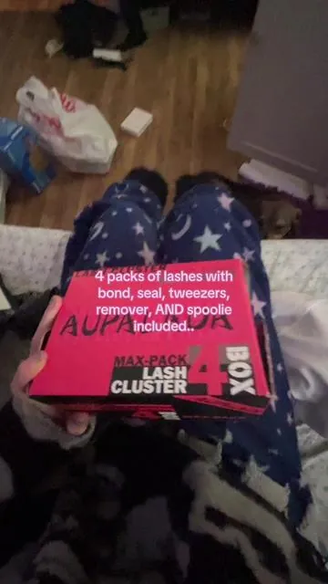 im addicted to getting lashes im so stocked up ignore my messy room😭 lmk if i should review them too 💞  #unboxing #lashclusters #lashes #ttshop 