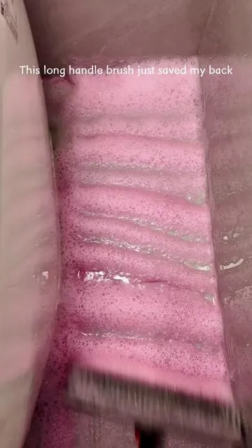 This floor brush totally saves my life 😭#cleaning #cleanwithme #asmr #satisfying #brush 