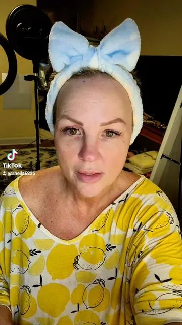 Needleless Duo by DRMTLGY @DRMTLGY #skincareroutine #skincaretips #serum #skincare #over50club 