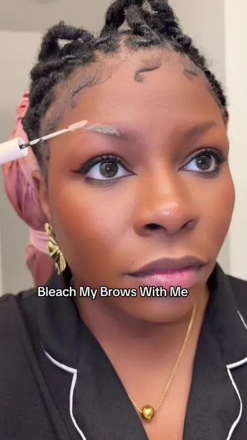 It’s that’s easy #bleachbrows 