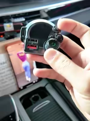 This is the answer if your car doesn’t have Bluetooth 🧐🧐#blutooth #cars #tiktokshop #tiktokshopholidayhaul #carcharger 
