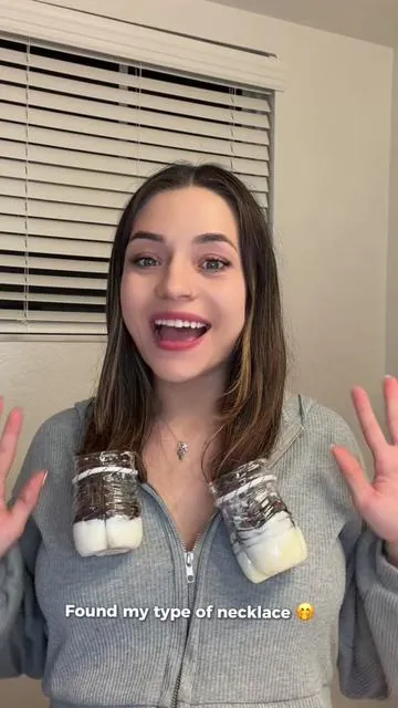 DIY Hair mask necklace ?! Just wait to see the end results 🤭   Shop @Mise En Scène US  on TikTok Shop!  Linked for you to check out 😍 #misenscene #perfectserum #hairserum #frizzyhair #haircare @Kglowing 