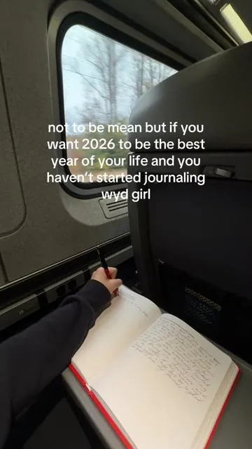 my therapist was right. it actually does help🤷🏼‍♀️ #2026goals #journaling #journalprompts #healing #selfimprovement 
