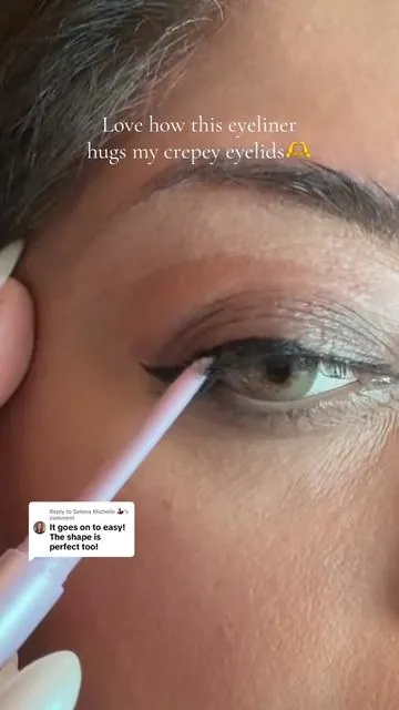 Replying to @Selena Michelle 💃🏻 this eyeliner - tarte Tartelette quick stick eyeliner just glides on and hugs my crepey maturing eyelids @tarte cosmetics #eyelinerformatureeyes #eyelinerforhoodedeyes #eyelinertips #wingedeyeliner #tarteeyeliner 