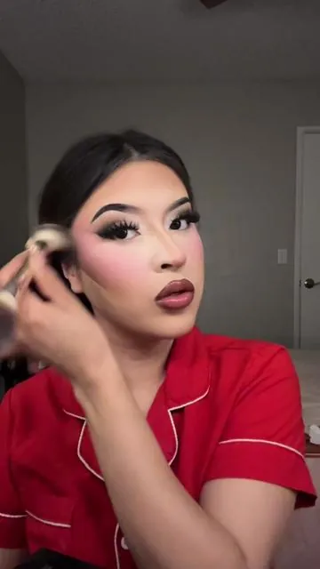 Me lo pidieron MUCHO y aquí está, así preparo mi piel y aplico cada paso de mi maquillaje✨ La preparación lo es TODO para que el makeup se vea bonito y dure❤️‍🔥 #makeuptutorial #makeuptransformation #lorealinfalliblefoundation #maybelline @loréal paris usa @Maybelline NY 