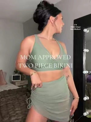 Mmhm, this one 😮‍💨 confidence 🚀 #bodypositivity#bikini#wearthebikini 