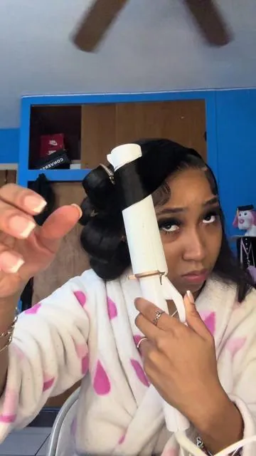 This is the BEST T3 dupe gets super hot & glides while curling! 😍😍😍😍 #novuscurlingiron #fyp #wiginfluencer #viral #wiginstall 