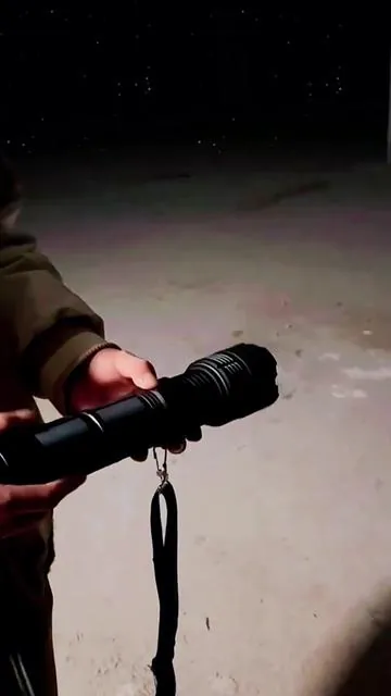 This is actually so strong !!!#flashlight #outdoorlights #tiktokshop #safetylights #fyp 