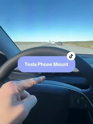 I found a workaround to watch TV while I’m in full self drive in my Tesla #teslatok #tesla #fyp #tiktokshopcreatorpicks #tiktokshopfinds 