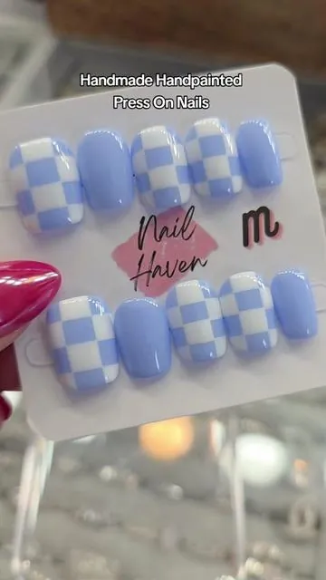 Handmade Handpainted Press On Nails #handmadepressonnails #acrylichandmadenails #pressonnails #pressons #athomenails 