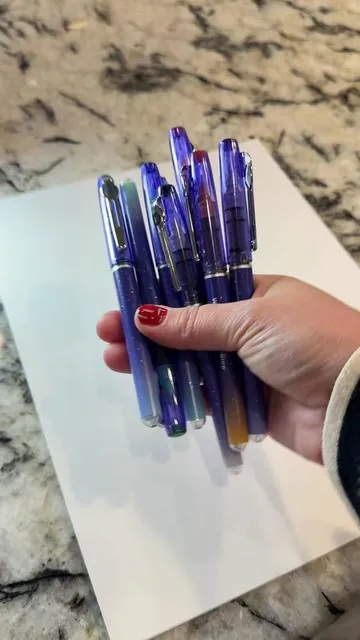 Office supplies make me happy #pens #officesupplies #penreview #smudgeproof 