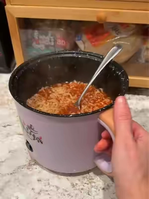 Let’s make some noodles🍜 #ramencookingpot #instapot #buldakcarbonara #buldaknoodles #buldakramen   