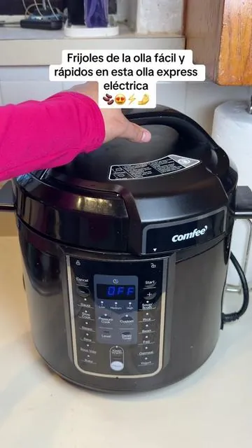 Unos frijolitos así de ricos y se te reinicia la vida. 🫘😍🤌#fyp#ollaexpress #pressurecooker #frijolesdelaolla#electrodomesticos 