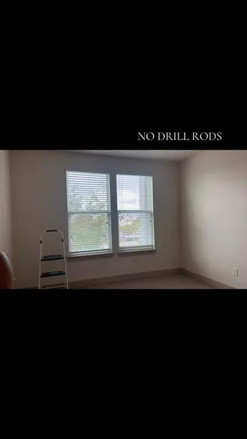The perfect solution for my ladies that need a friendly hacks …. #callmeladie #renterfriendly #homedecor #nodrillcurtainrods #curtains 