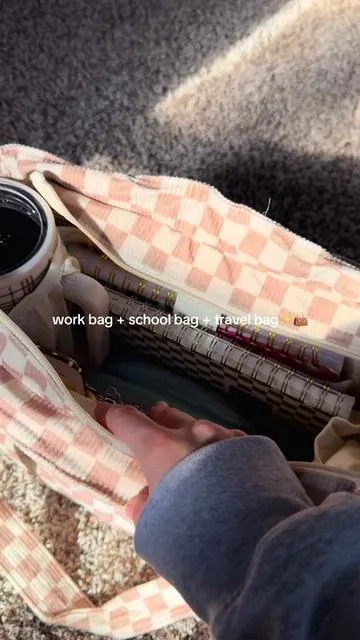 The work + school tote bag of 2026✨✨ So many pouches, zippers, compartments — helping you stay so organized this year!! It’s going quick so snag yours now🤩 @Bagstellar_official @Bagstellar_Totebags @Bagstellar’s_Bags 