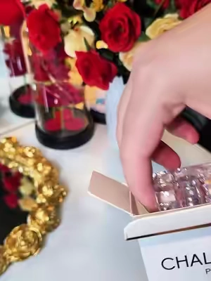 Perfume elegante para mujer #perfumes #perfumemujer 