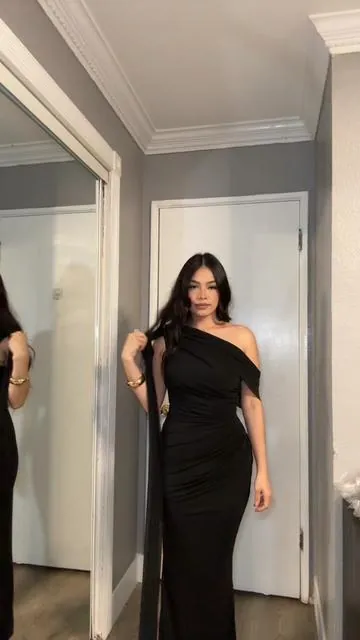 #weddingguestdress #cocktaildress #blackdress #longblackdress 