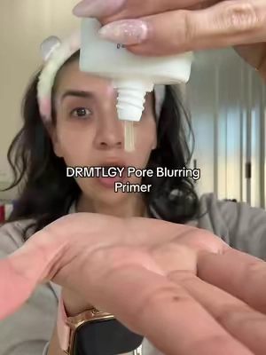 My oily skin is loving this one #tiktokshopcreatorpicks #drmtlgy #makeupprimer #primer #kbeauty 