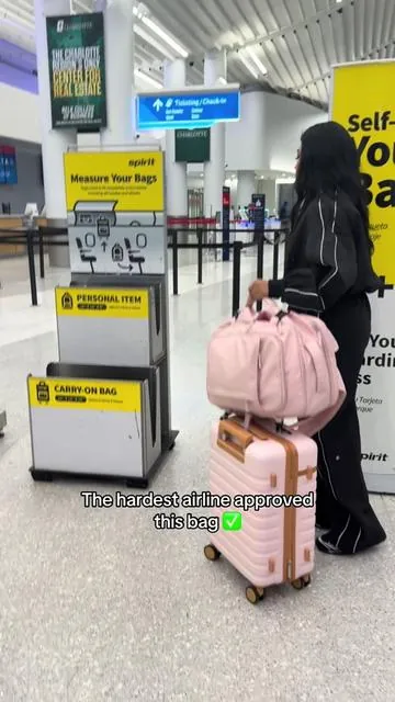 20 inch!! #ukeinluggageset #spiritapproved #frontierairlines #deltaairlines #traveltok 