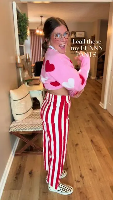 They are sooooo flattering! ❤️❤️❤️ #stripedpants #pants #croppedpants #croppedjeans #tiktokshopcreatorpicks 
