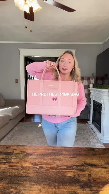 I mean I see why she’s so loved ✨ #workbag #lovevook #womensbag #laptopbag 