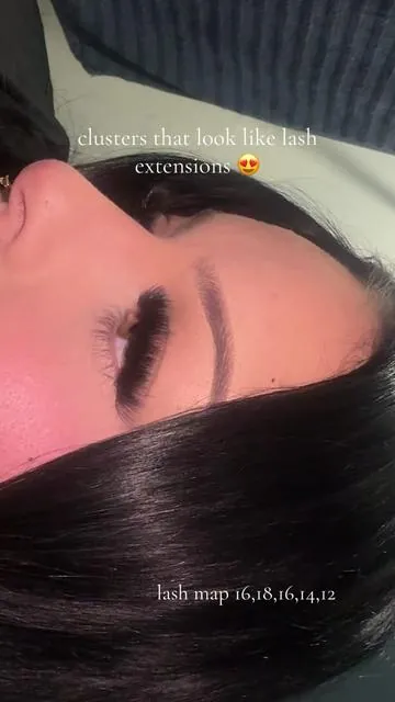 back camera flash no filter #lashclusters #clusters #volumelashes #lashextension #fyp 