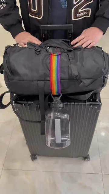 No More chaotic luggage!This strap Lets You carry Multiple Bags Like a pro #TravelHacks#LuggageEssentials#TravelMustHave#PackingTips#TravelGear