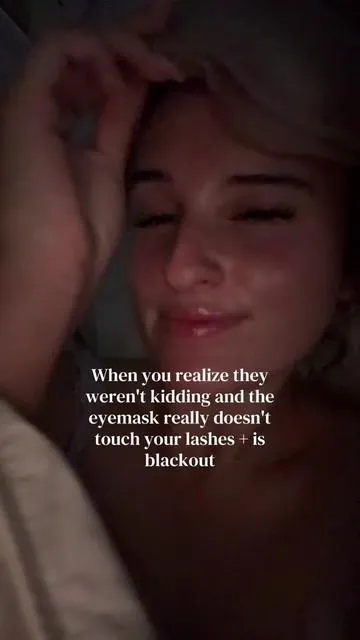 Only regret is not getting this sooner! I can finally sleep in #deepsleeptips #eyemaskforlashes #blackouteyemask 