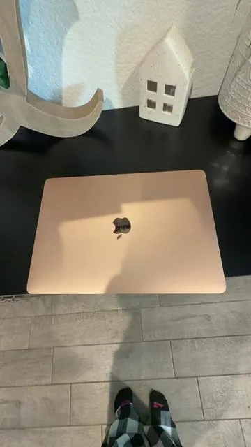 7597099428847176990