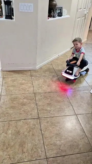 12v kids ride on car #toys #rideontoys #kidsrideoncars #wigglecar #tiktokshopjumpstartsale 